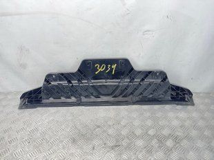Кронштейн заднього бампера 4M0807329 Audi Q7