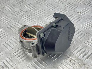 Дроссельная заслонка 057128063D Audi Q7