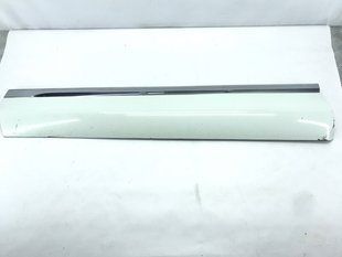 Накладка дверей 7P6854939H Volkswagen Touareg