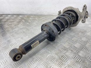 Стойка амортизатора в сборе с пружиной 7P6513029BG Volkswagen Touareg