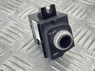 Кнопки регулювання гучності 8W1919616 Audi A4