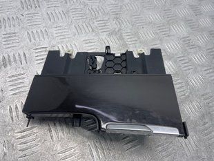 Отсек для хранения Volvo XC90