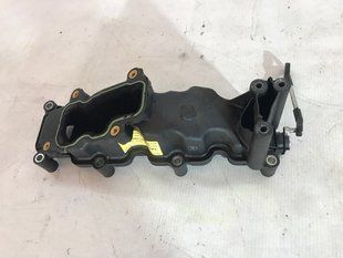 Колектор впускний 059129711CA Audi Q7