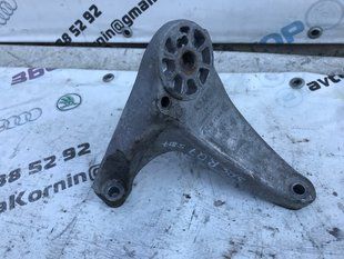 Опора / Кронштейн двигателя 7L6199308F Audi Q7