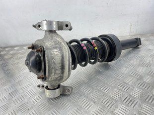 Стойка амортизатора в сборе с пружиной 7P6513029BG Volkswagen Touareg