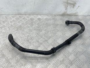 Трубка насоса вторинного повітря 4M0133817J Audi Q7