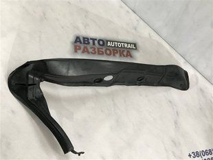 Накладка крыла 4G8821111A Audi A7