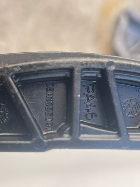 Натягувач ланцюга грм 03H109509A Volkswagen Touareg