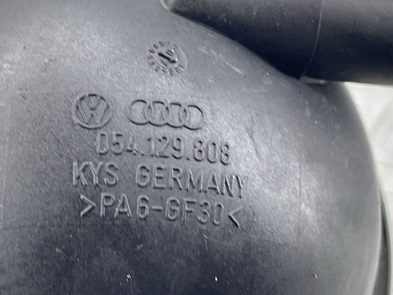 Бачок вакуумний 054129808 Volkswagen Touareg