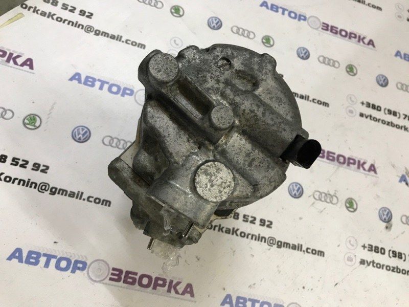 Компресор кондиціонера 1K0820859S Volkswagen CC