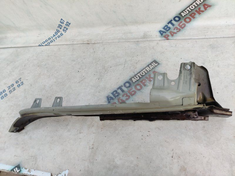Полиця крила 4L0805157B Audi Q7