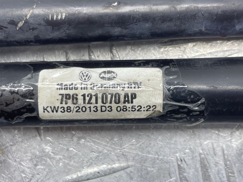 Трубопровід системи охолодження 7P6121070AP Volkswagen Touareg