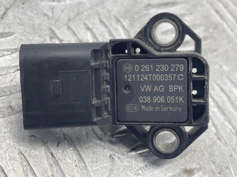 Датчик абсолютного тиску (MAP) 038906051K Audi S6