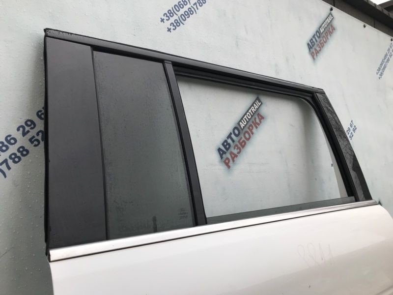 Двері 8A8Z7424630A Ford Flex