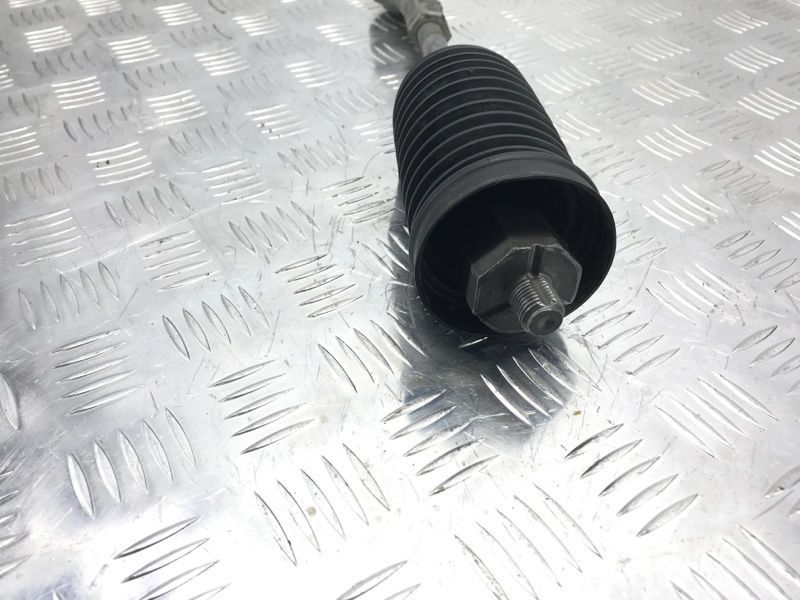 Рульова тяга з наконечником 7L0422804D Volkswagen Touareg