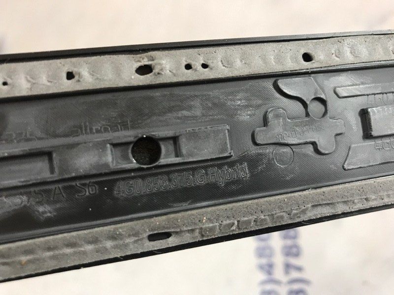 Накладка порога САЛОНА 4G0853375G Audi A6