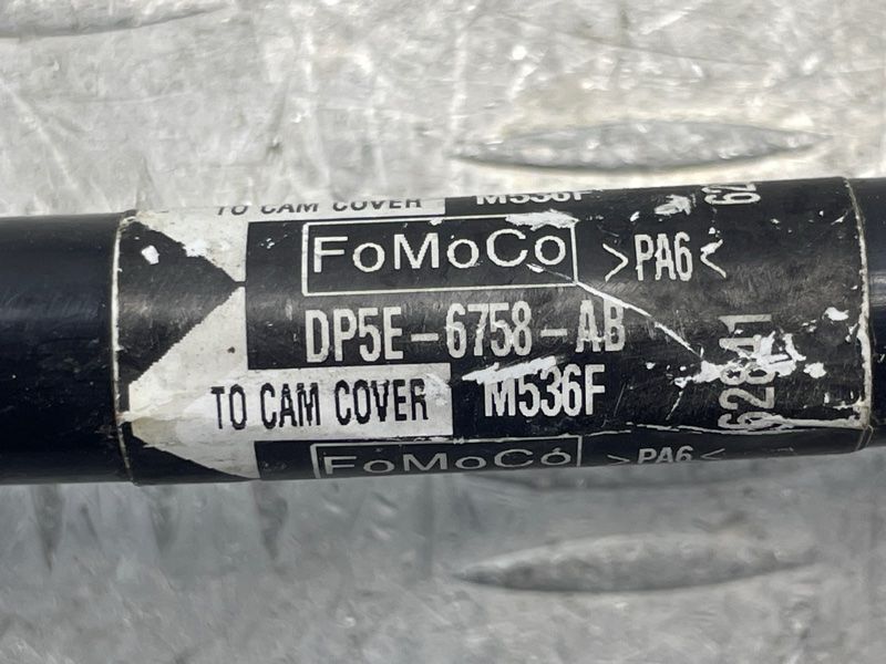 Трубка вакуумна DP6E6758AB Ford Edge