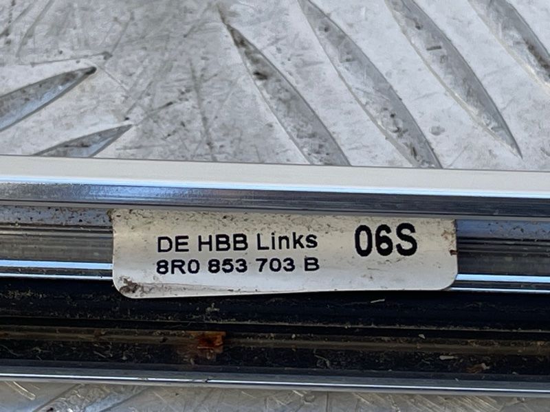 Молдинг даху 8R0853703B2ZZ Audi Q5
