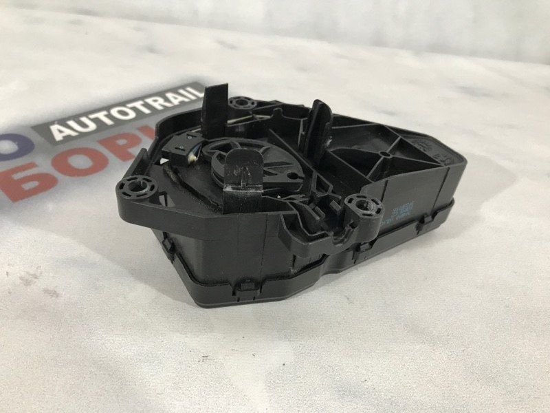 Блок управления крышкой багажника 31335116 Volvo XC60