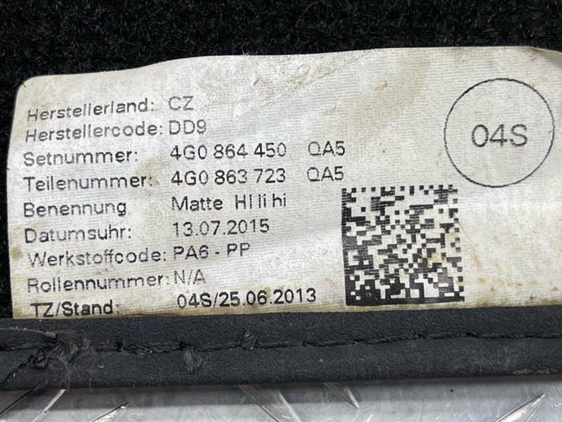 Килимки салону комплект 4G0864450QA5 Audi A6