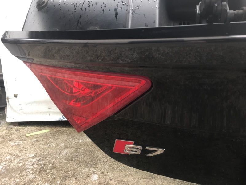 Стоп / ліхтар внутрішній 4G8945093A Audi S7