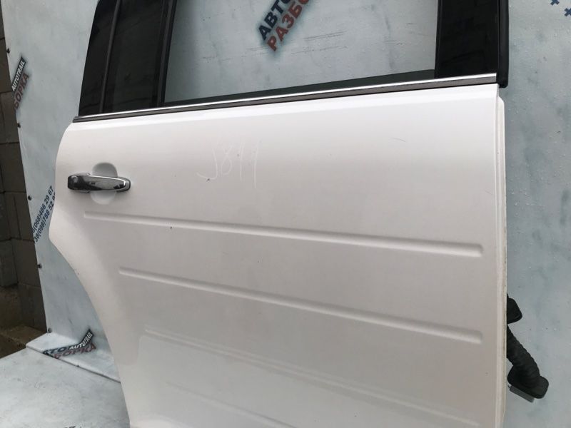 Двері 8A8Z7424630A Ford Flex