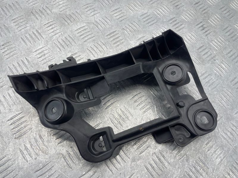 Направляюча заднього бампера ліва 3C8807393D Volkswagen CC Volkswagen CC