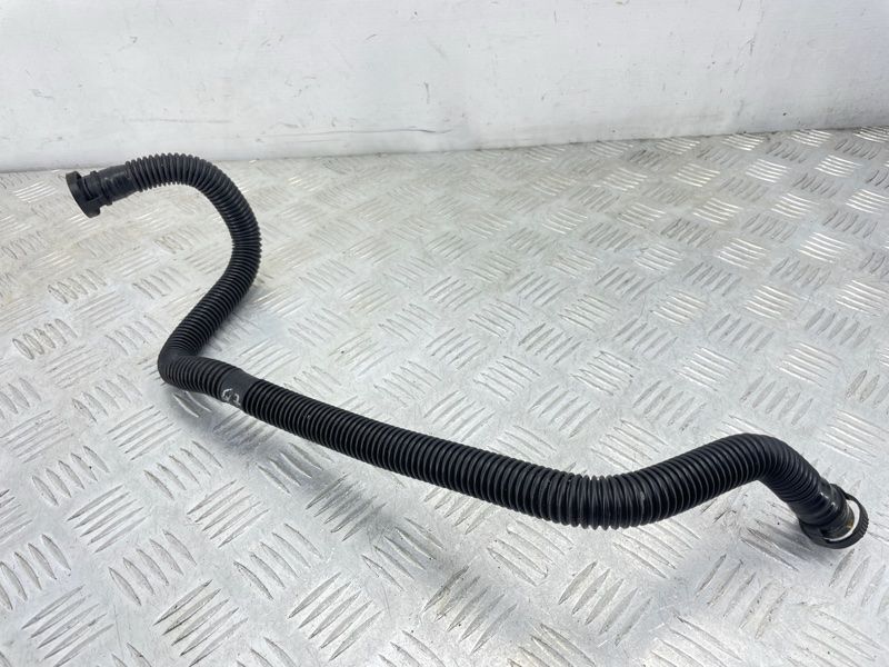 Трубка насоса вторинного повітря 7L0131625B Audi Q7