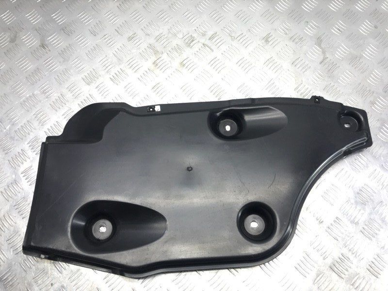 Облицювання днища 4G0825215B Audi A6