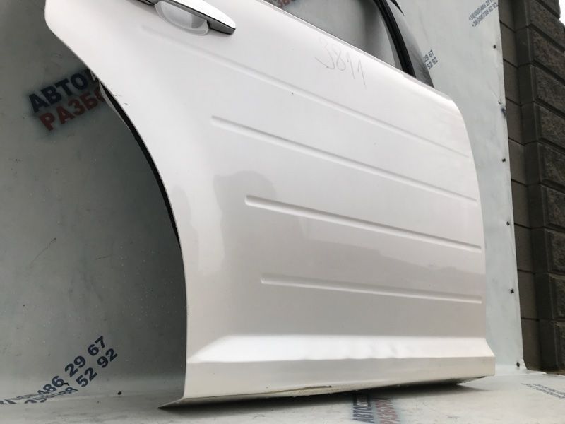 Двері 8A8Z7424630A Ford Flex