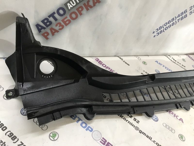 Жабо верхнє FT4BR02216BDW Ford Edge
