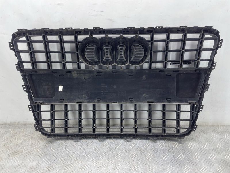 Решетка радиатора 4L0853651H Audi Q7