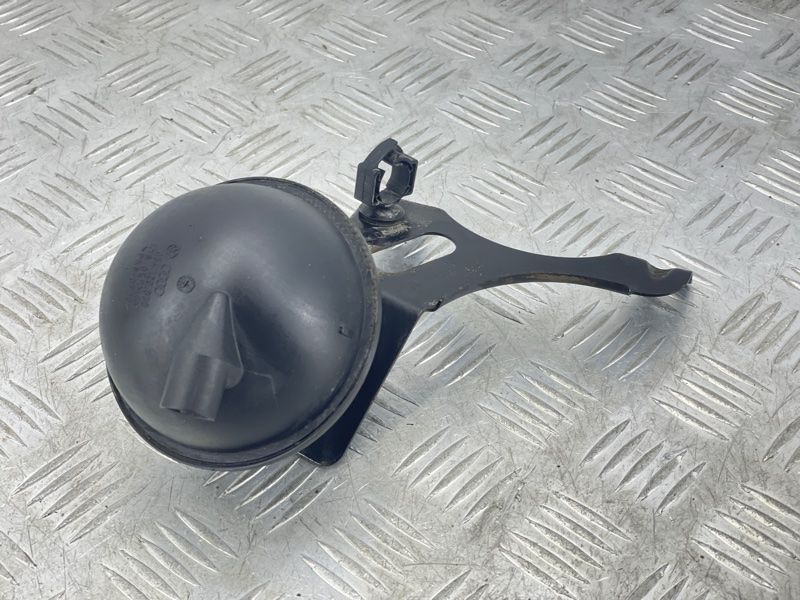 Бачок вакуумний 054129808 Volkswagen Touareg