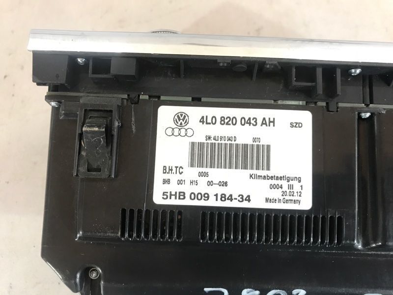 Панель керування клімат-контролем 4L0820043AHSZD Audi Q7