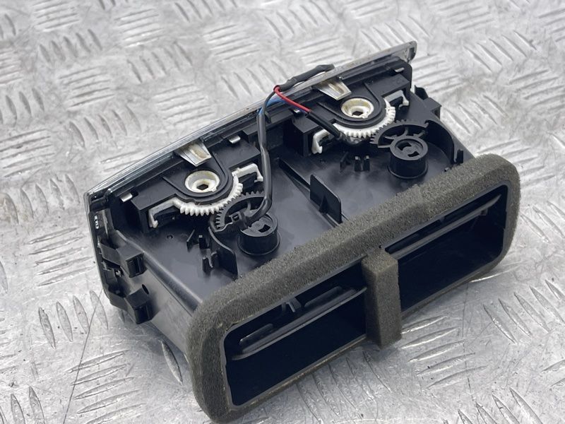 Дефлектор воздуховода 4L0819203K3Q7 Audi Q7