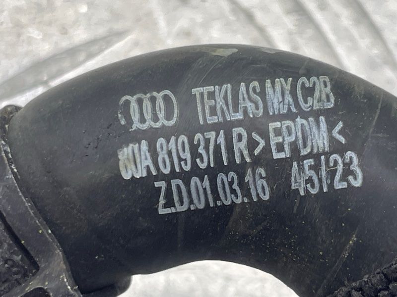 Патрубок 80A819371R Audi Q5