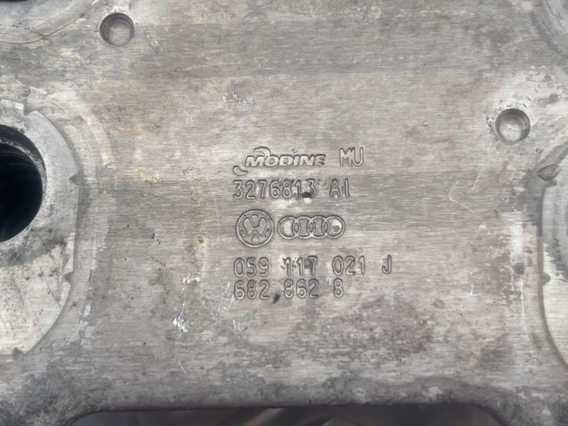 Масляний радіатор 059117021J Audi A6