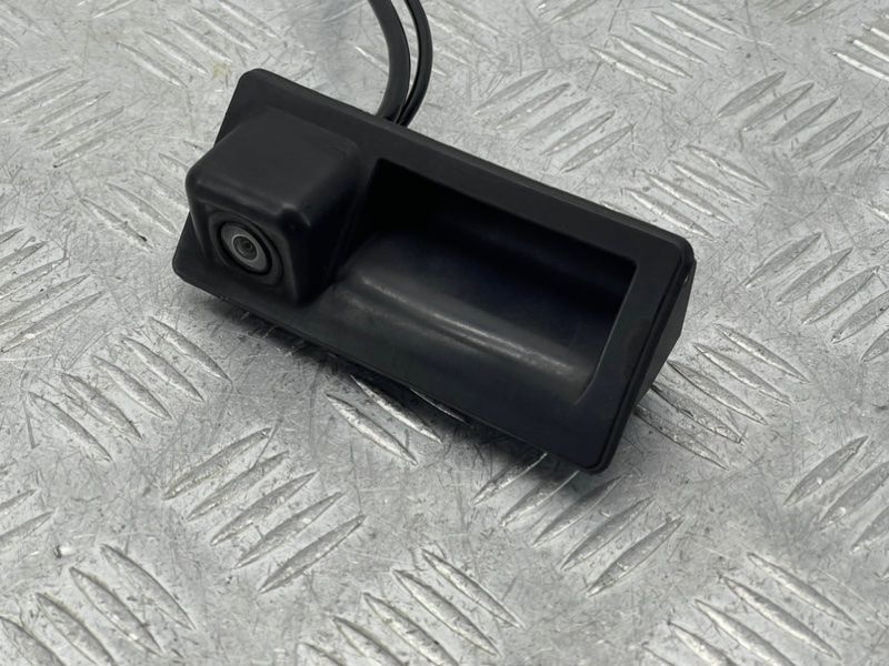 Кнопка замка кришки багажника з камерою 4G0827566 Audi A6