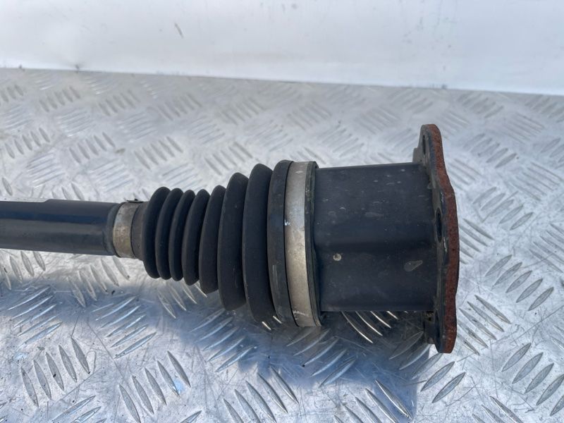 Полуось 4M0407271D Audi Q7