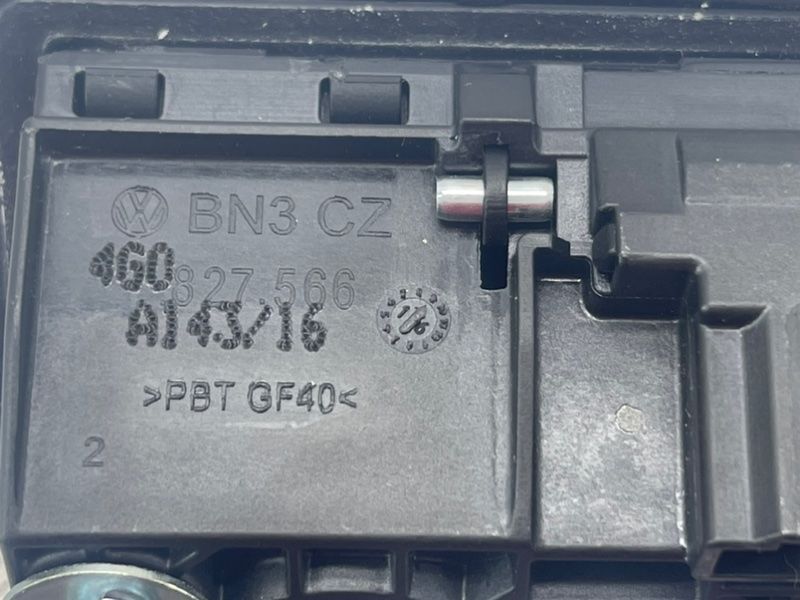 Кнопка замка кришки багажника з камерою 4G0827566 Audi A6