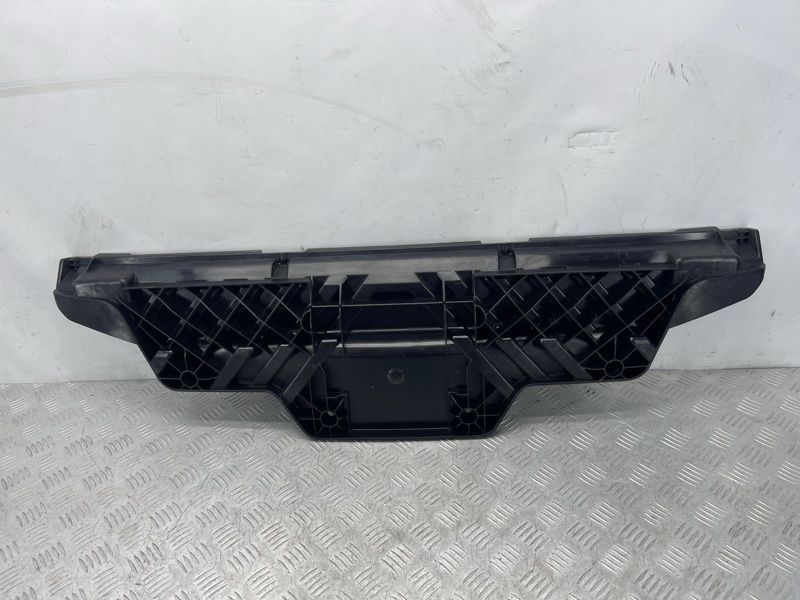 Кронштейн заднего бампера 4M0807329 Audi Q7