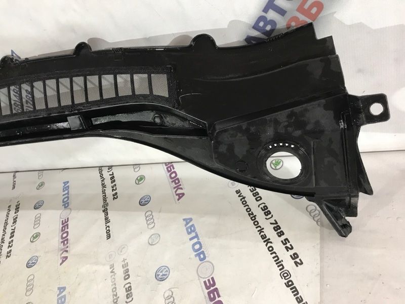 Жабо верхнє FT4BR02216BDW Ford Edge