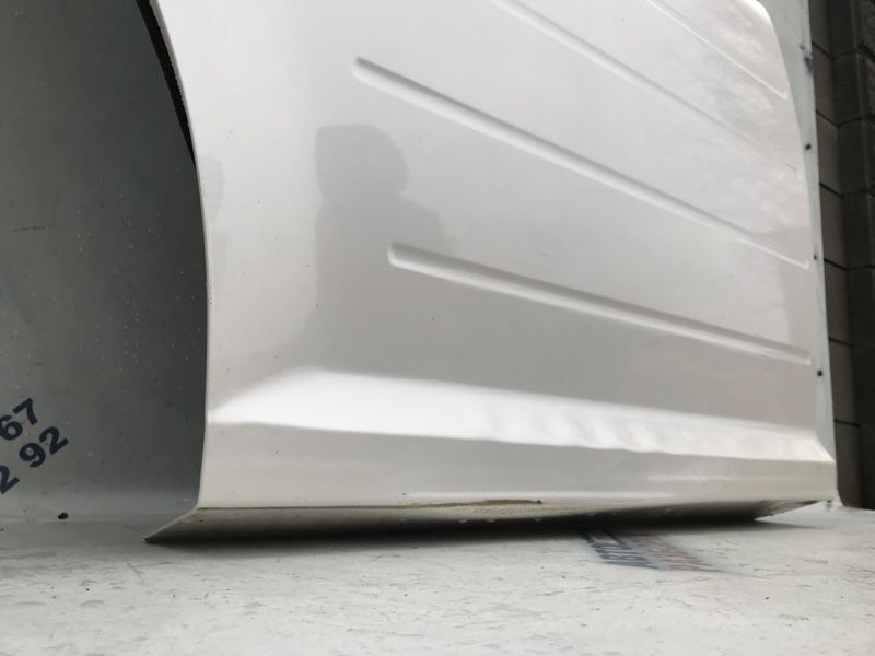 Двері 8A8Z7424630A Ford Flex