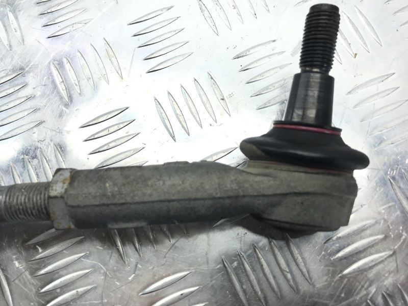 Рульова тяга з наконечником 7L0422804D Volkswagen Touareg