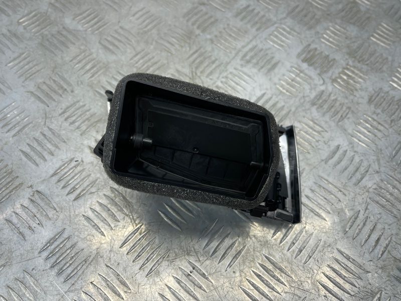 Дефлектор повітропроводу 4G1820902C6PS Audi A6