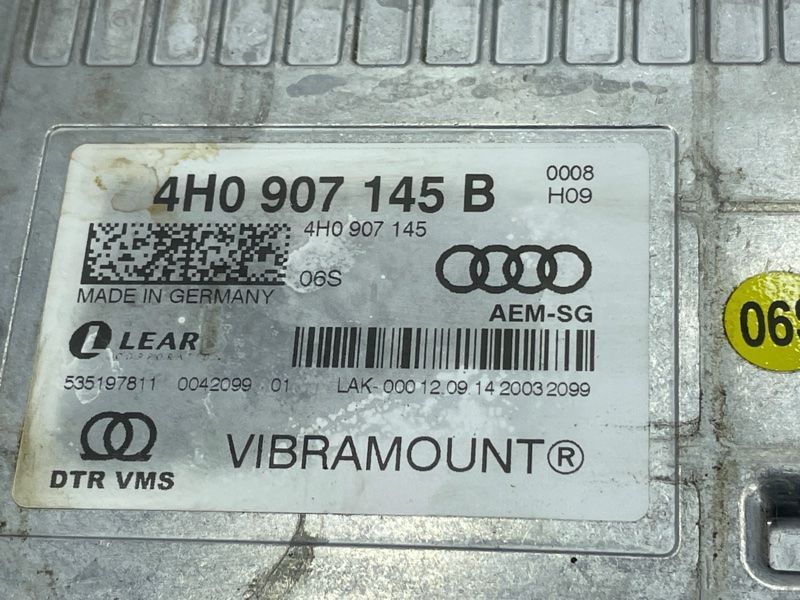 Блок керування пневмопідвіски 4H0907145B Audi A8