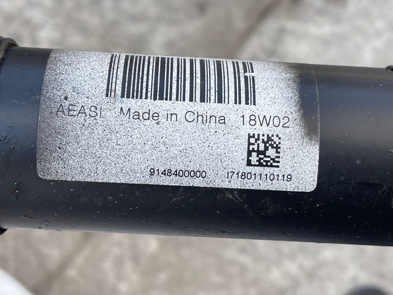 Карданный вал 31437994 Volvo XC60