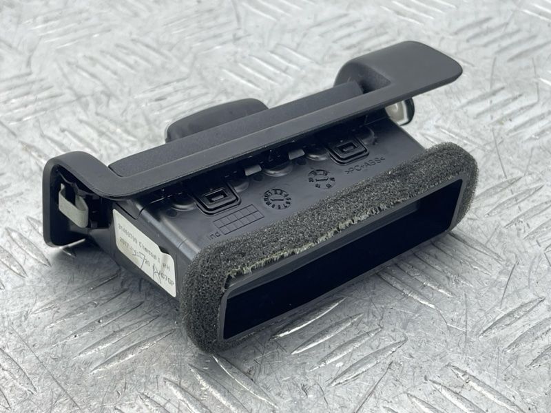 Дефлектор повітропроводу 31469799 Volvo XC60