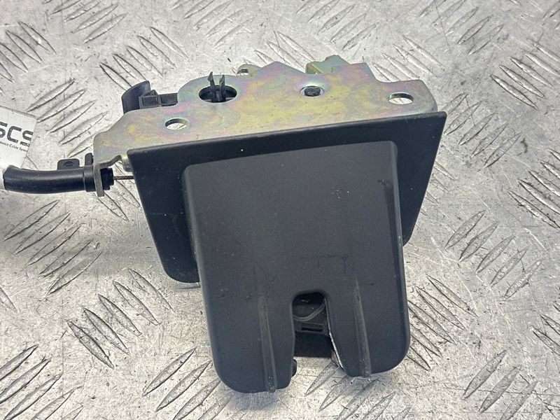 Замок крышки багажника 4M0827506D Audi Q7