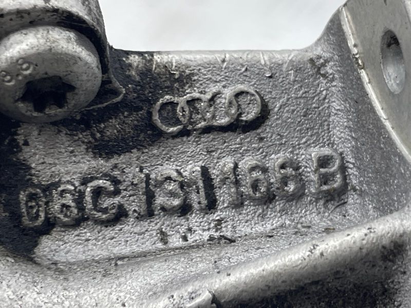 Клапан Audi Q7